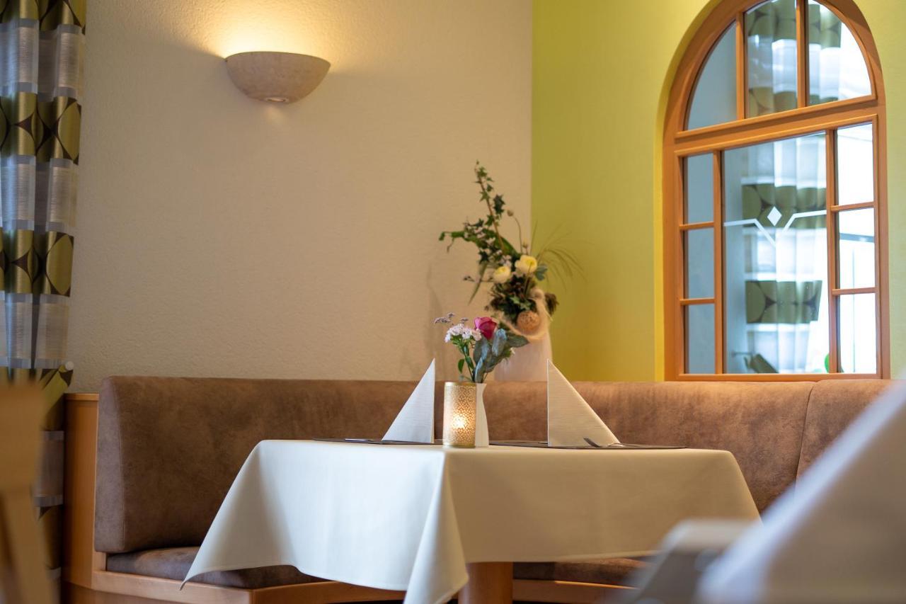 Warias Hotel & Restaurant Braunsbedra Eksteriør bilde